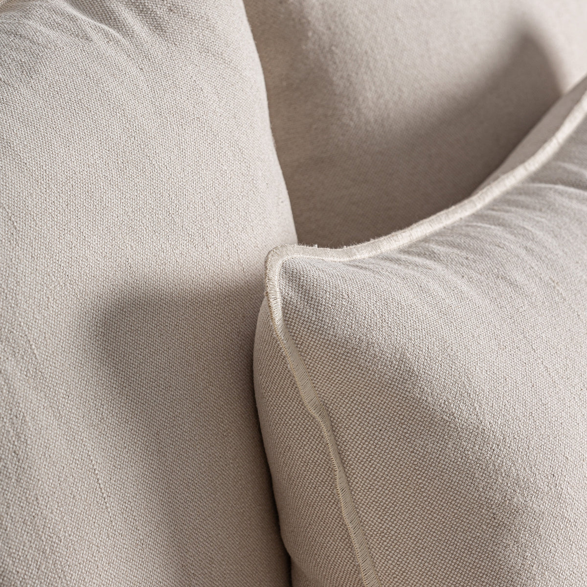 Sillón de lino beige Es Arenals