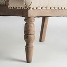 Sillón de madera de mango y tapizado beige Galtellì