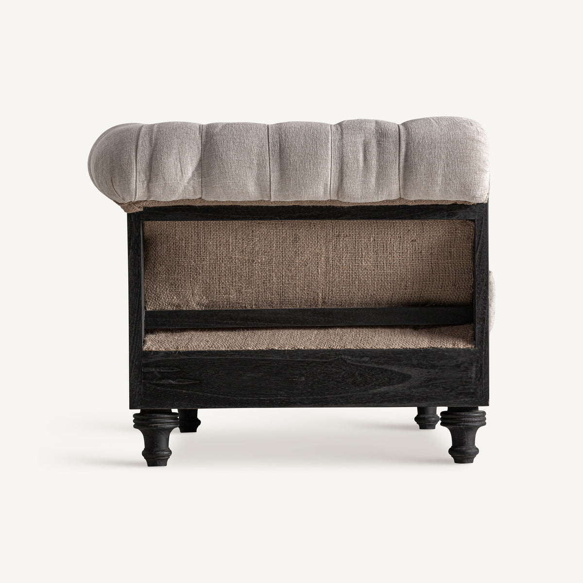 Sillón de mindi negro y tapizado beige Sant Jordi
