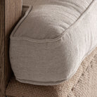 Sillón de mindi y lino Polis crema