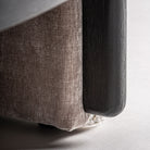 Sillón de pino negro tapizado topo Sant Rafel