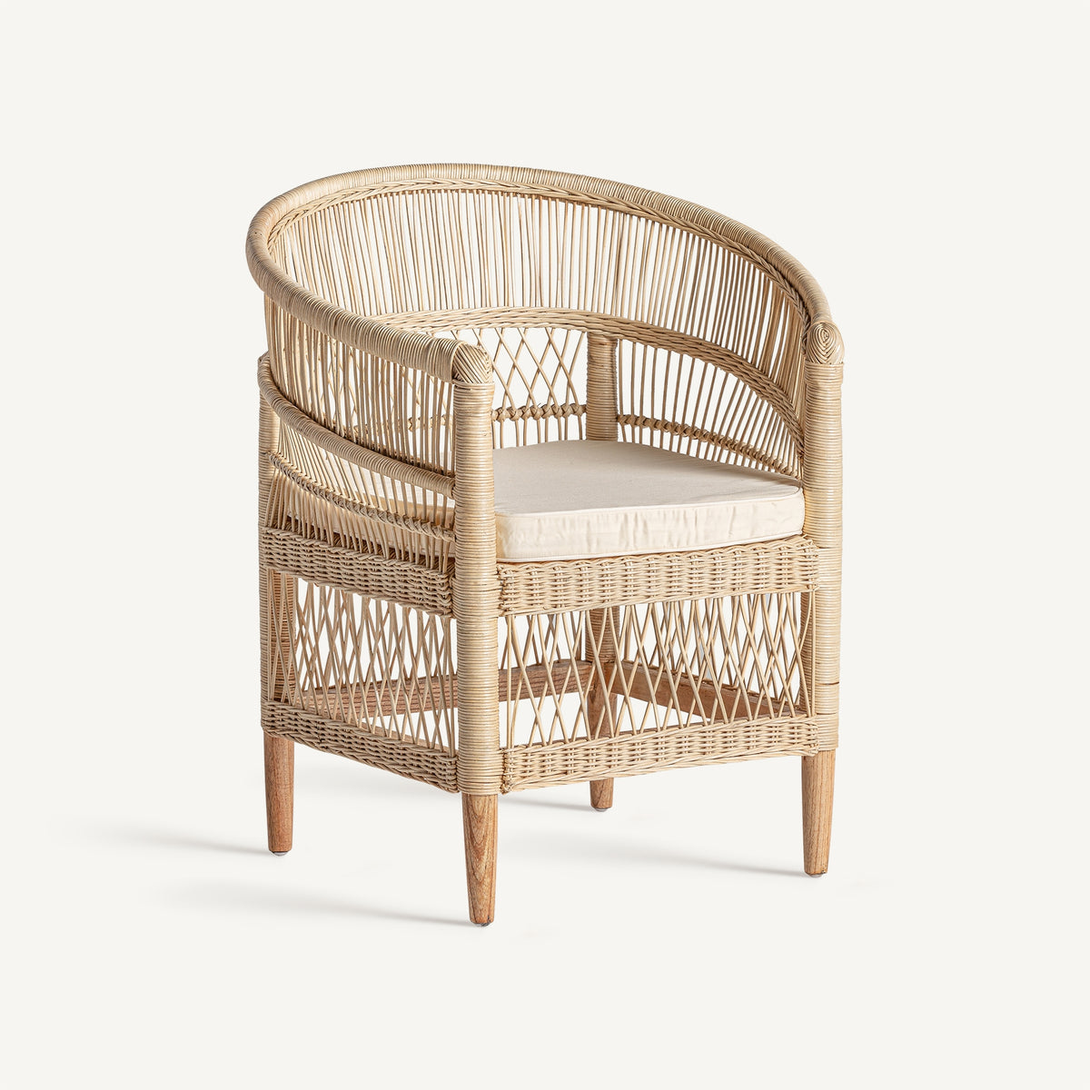 Sillón de ratán y madera mindi Sant Josep