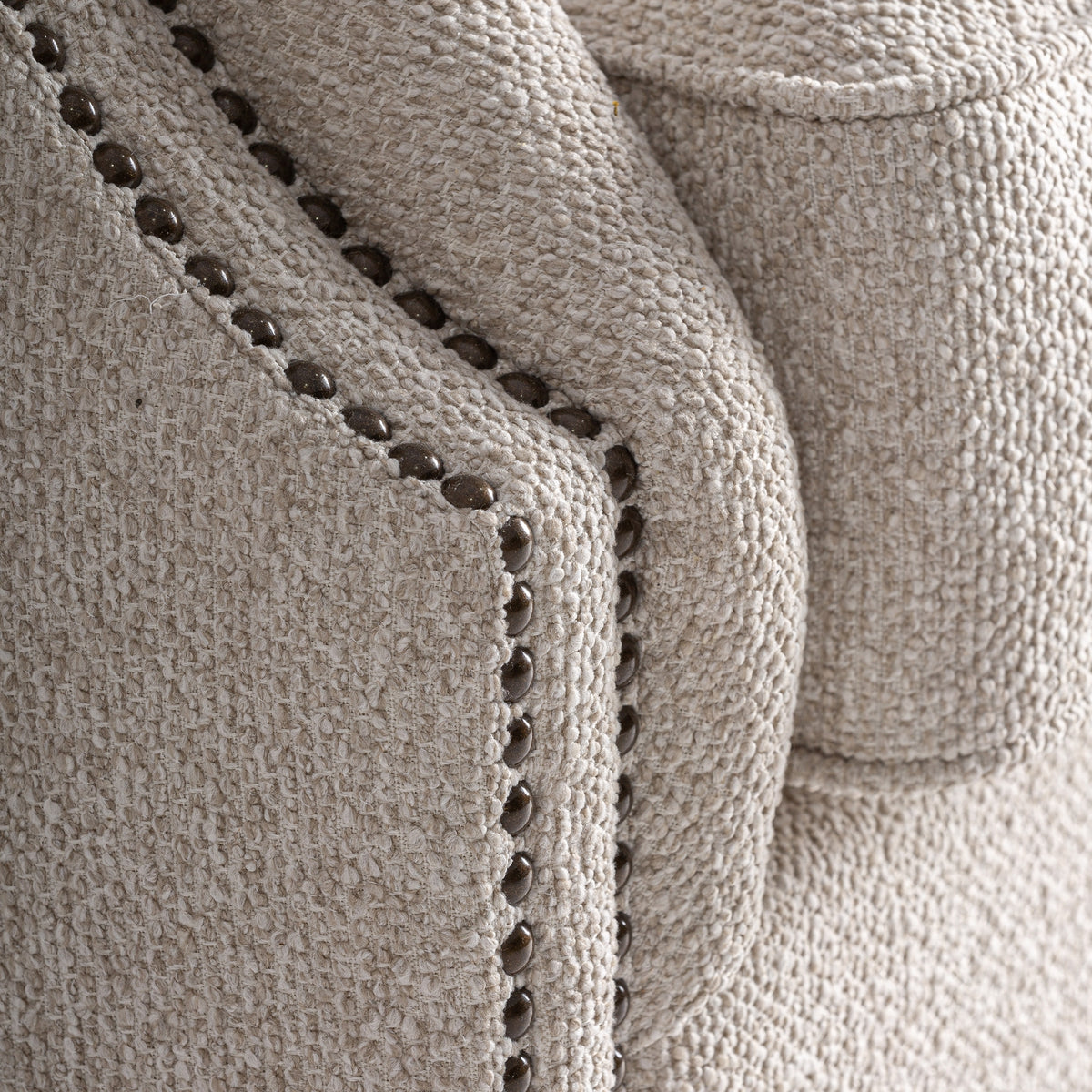 Sillón de respaldo alto de fresno y crema Aigües Blanques