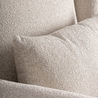 Sillón de respaldo alto de fresno y crema Aigües Blanques