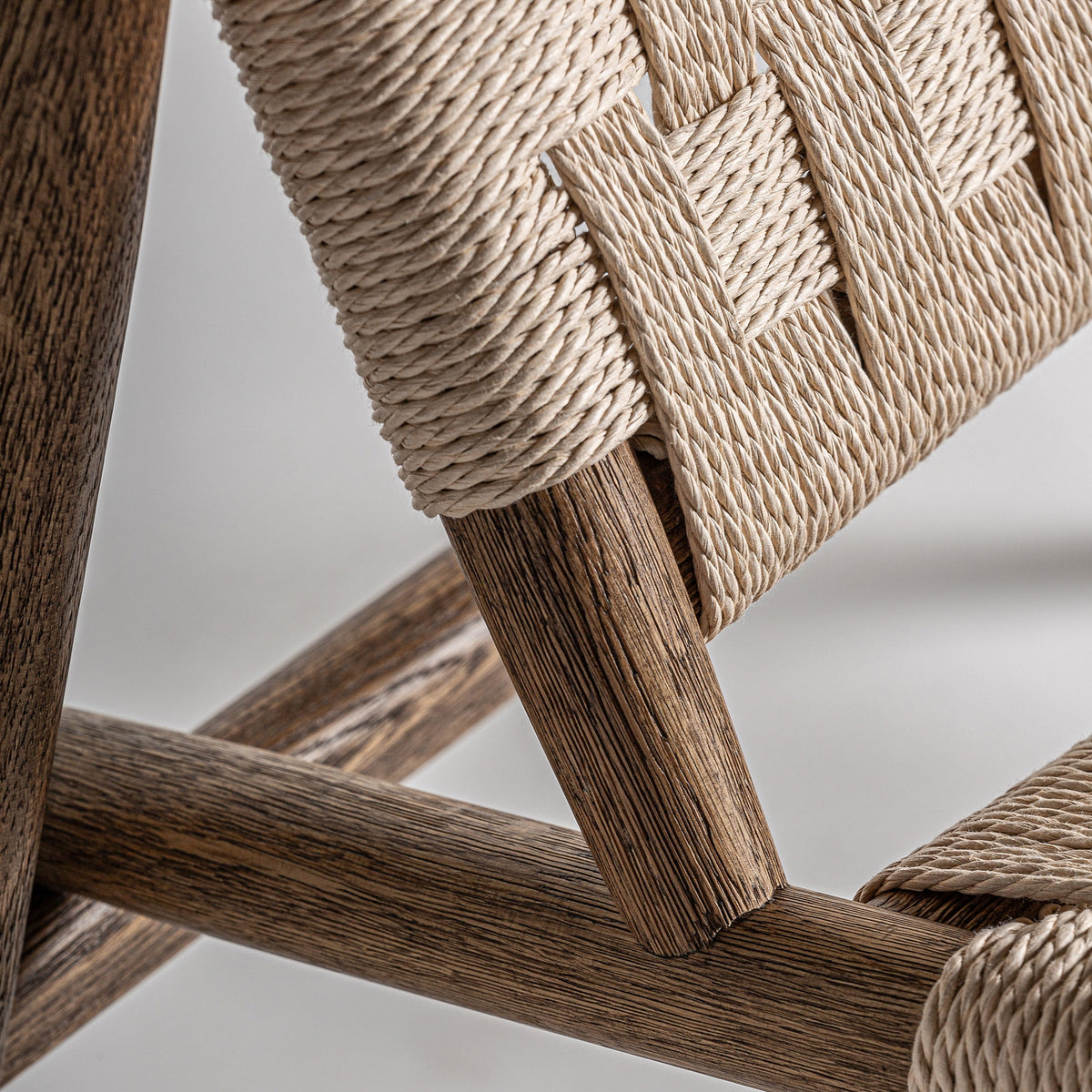 Sillón de roble y cuerda Es Figueral