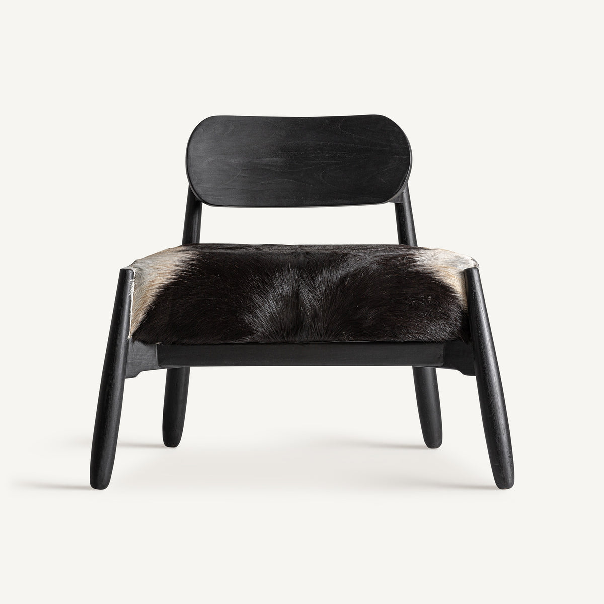 Sillón de teca negra y piel blanca Sa Penya