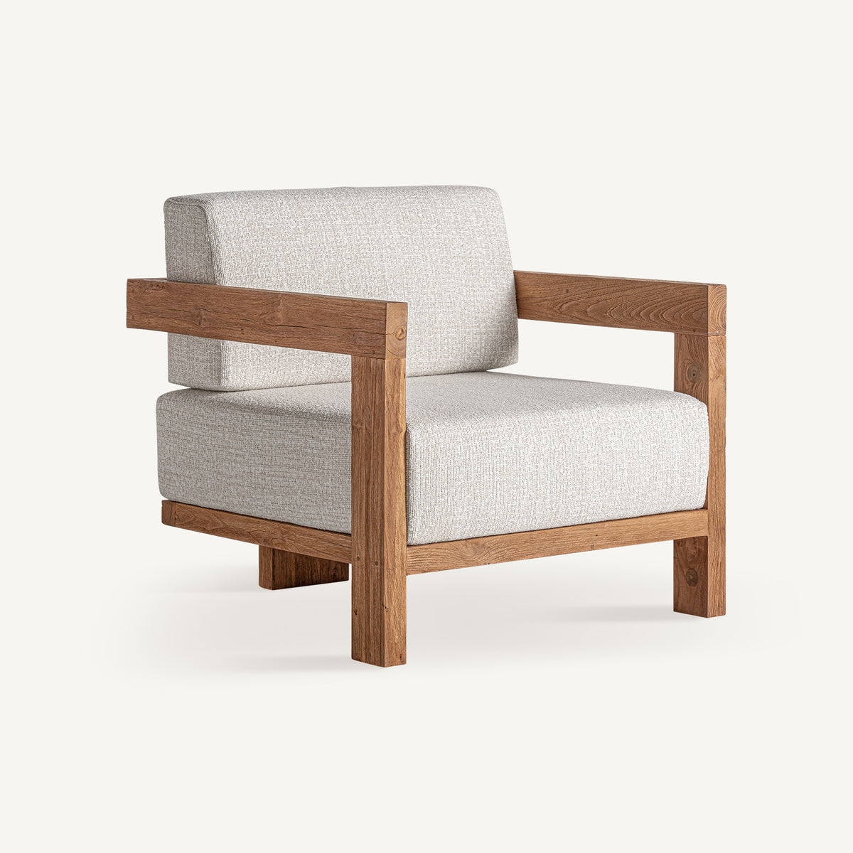 Sillón de teca reciclada y cojines beige Sa Roqueta