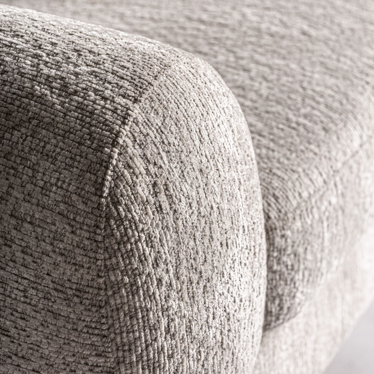 Sillón de terciopelo blanco roto Sant Antoni