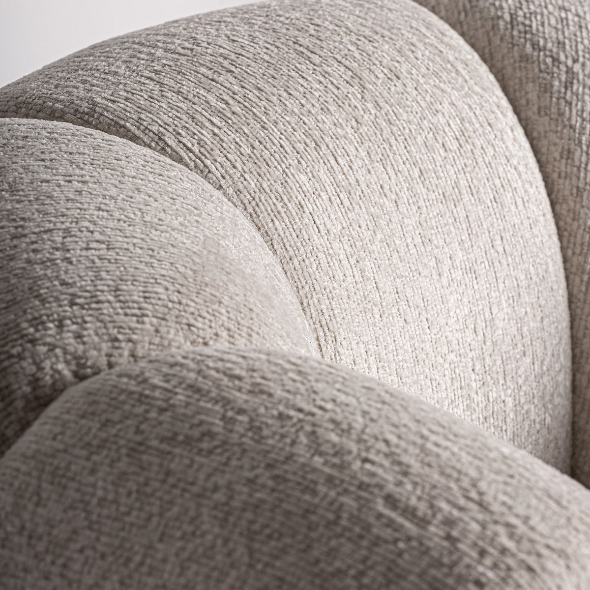 Sillón de terciopelo blanco roto Sant Antoni
