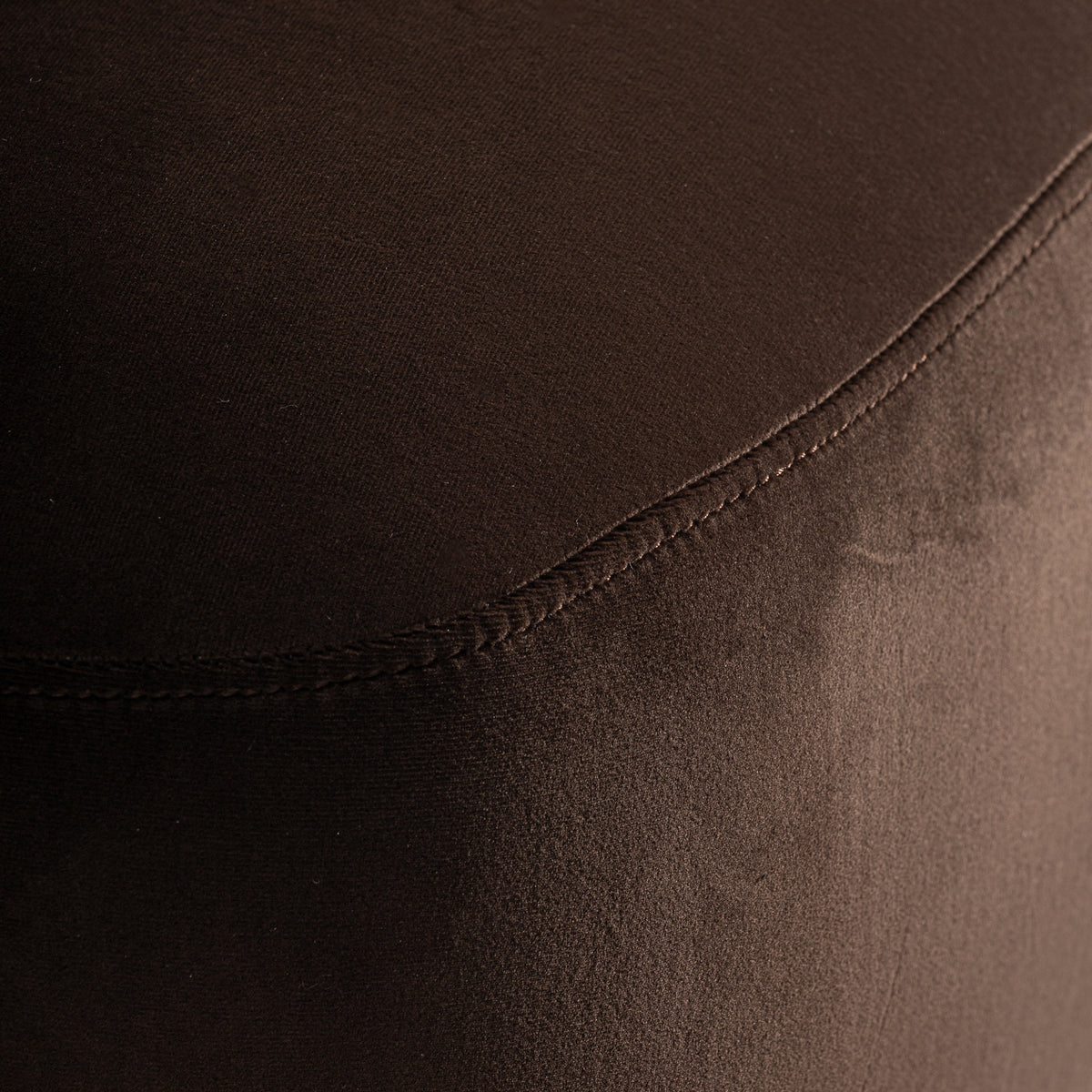 Sillón de terciopelo chocolate Cala Escondida