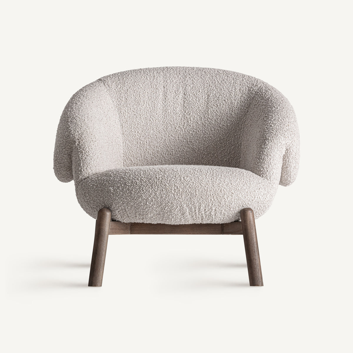 Sillón tapizado beige y olmo Es Caló