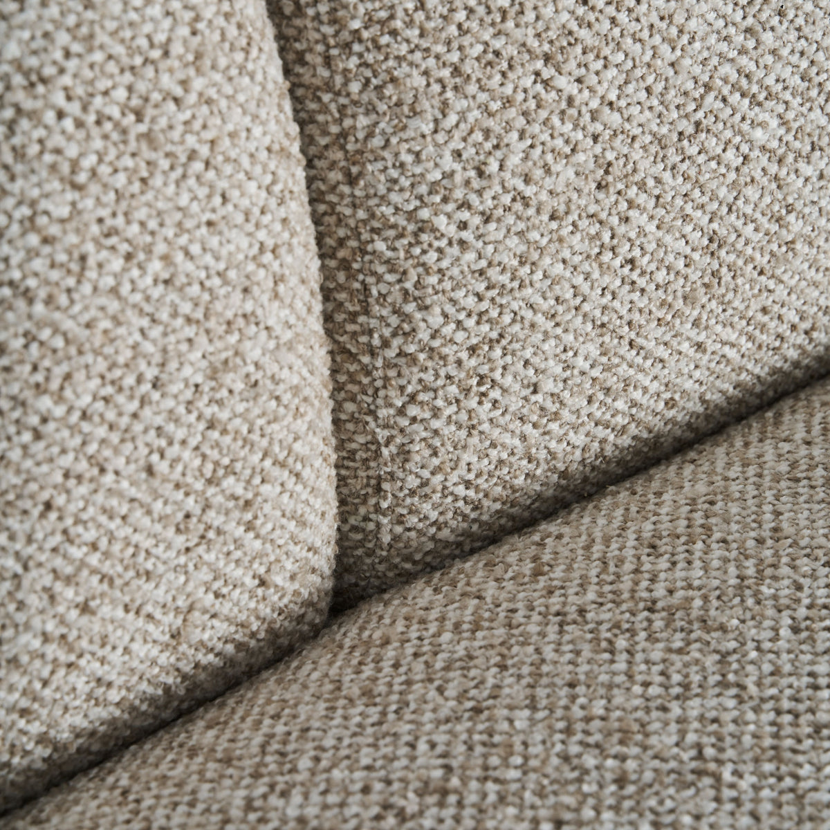 Sofá tapizado beige Calvi