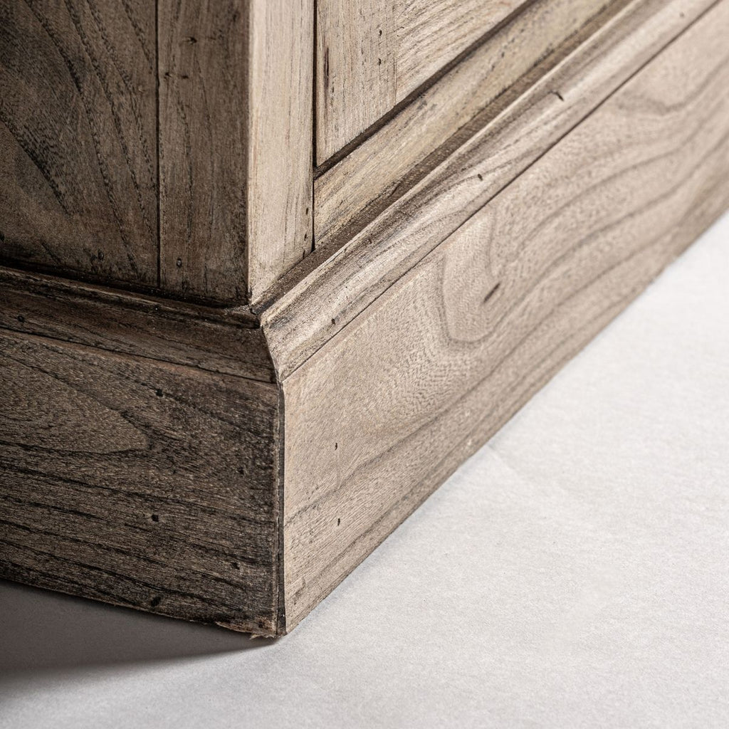 Vitrina Bingu - pino_y_jacaranda