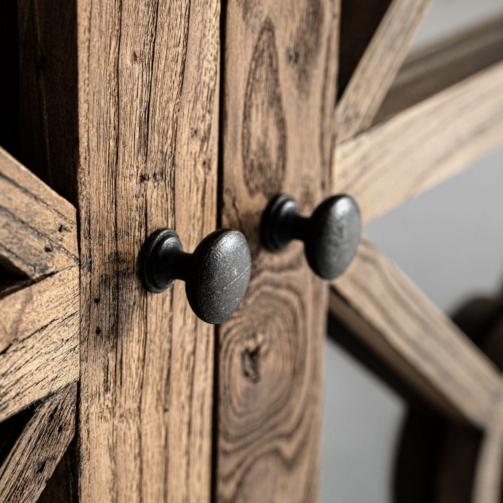 Vitrina Brera - pino_y_jacaranda