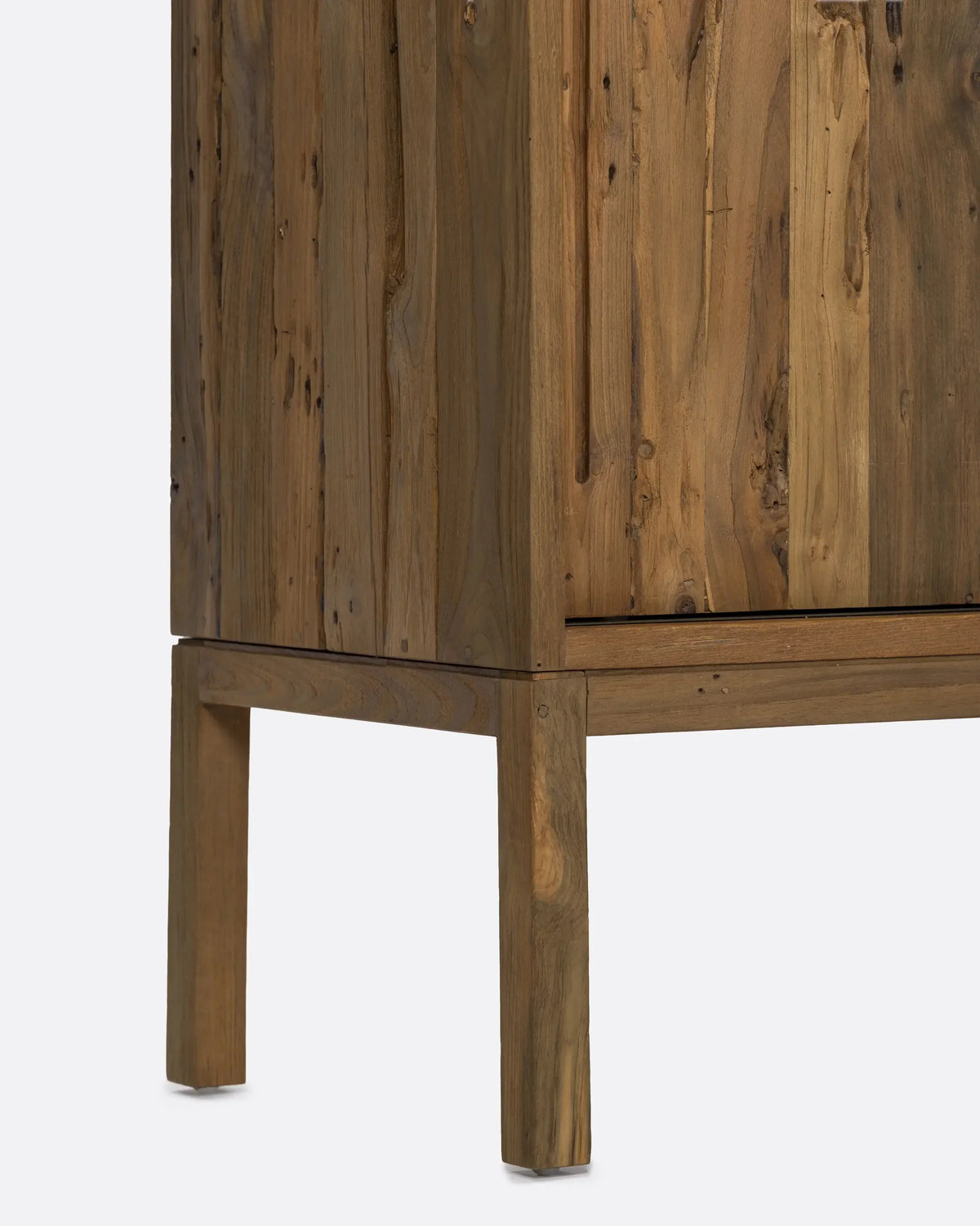 Vitrina de teca reciclada Erosi