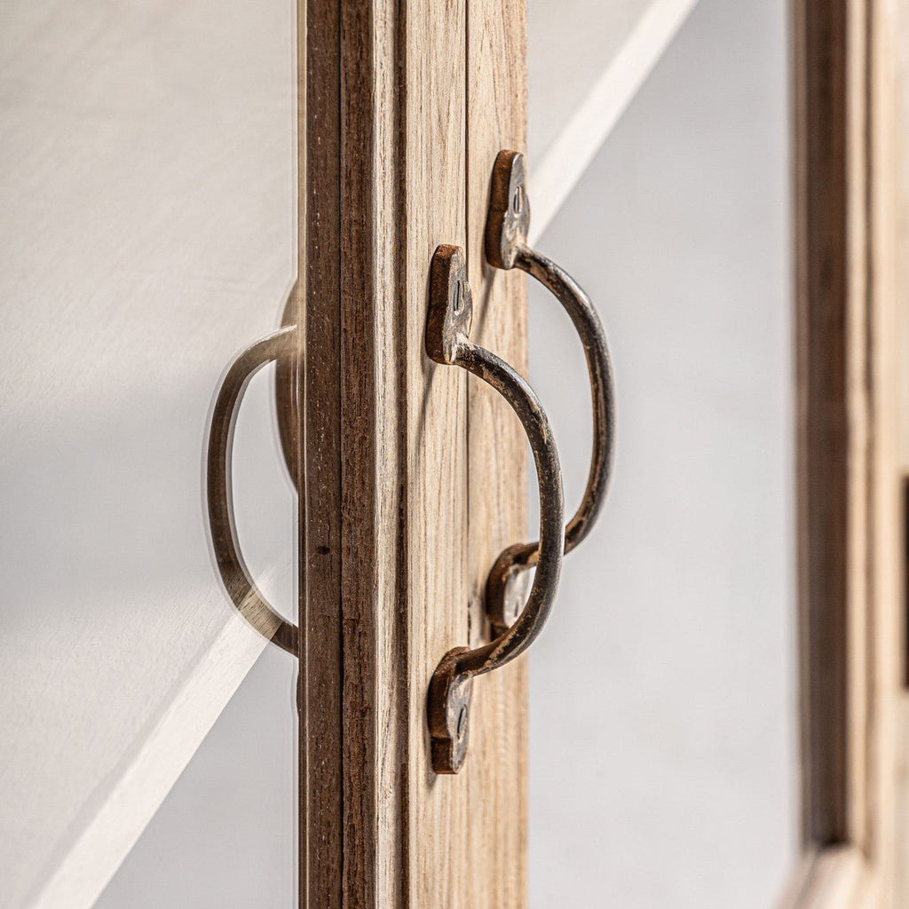 Vitrina Detyn - pino_y_jacaranda