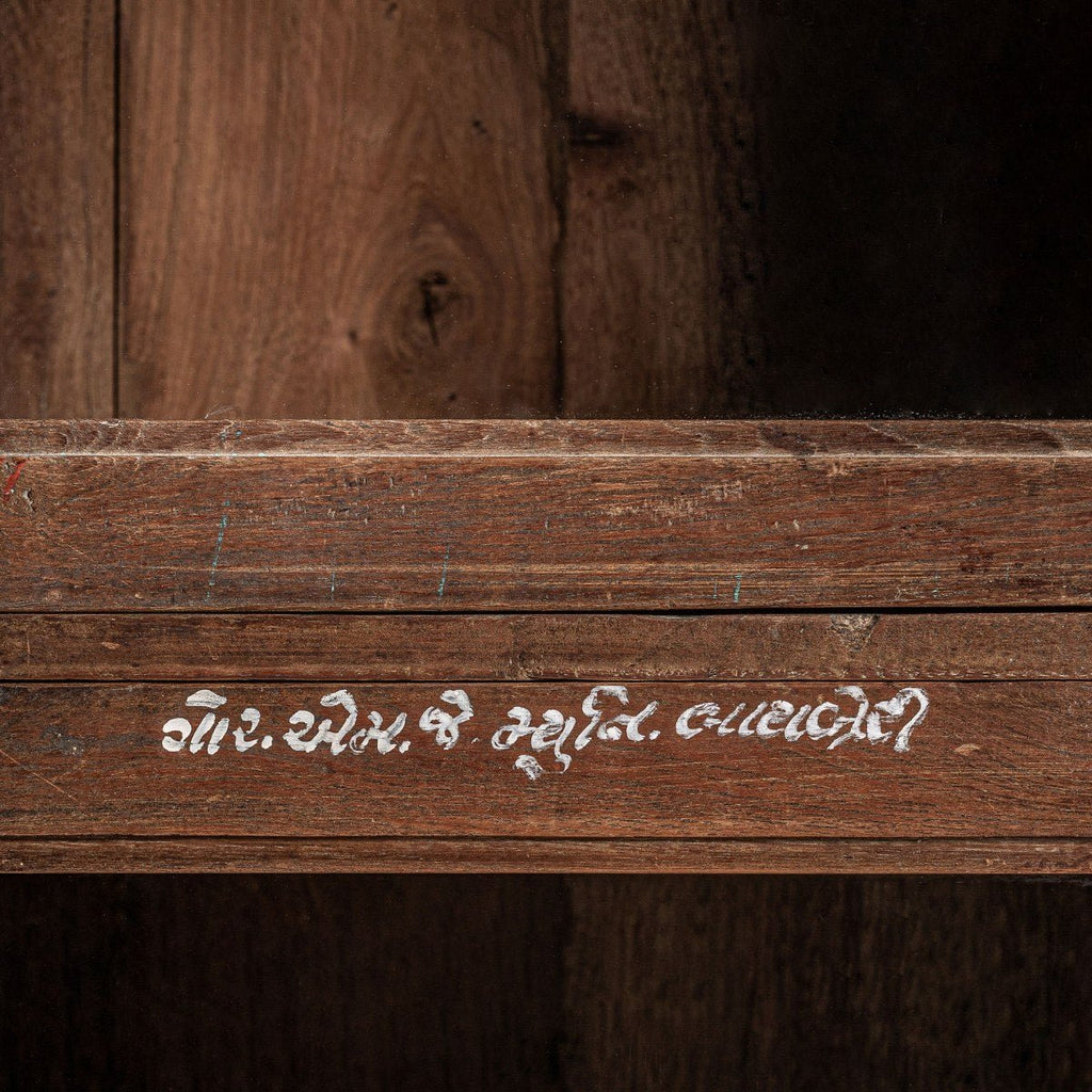 Vitrina Keyek - pino_y_jacaranda