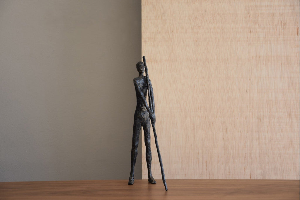 Escultura Hombre Pértiga - #pino_y_jacaranda#