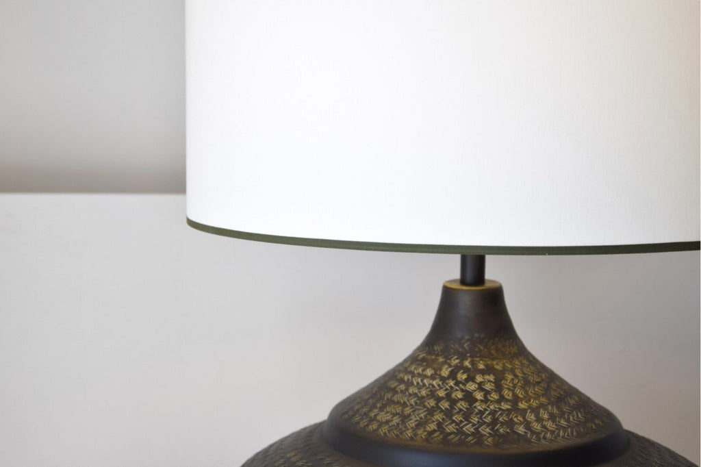 Lámpara de Sobremesa Abejuela - #pino_y_jacaranda#