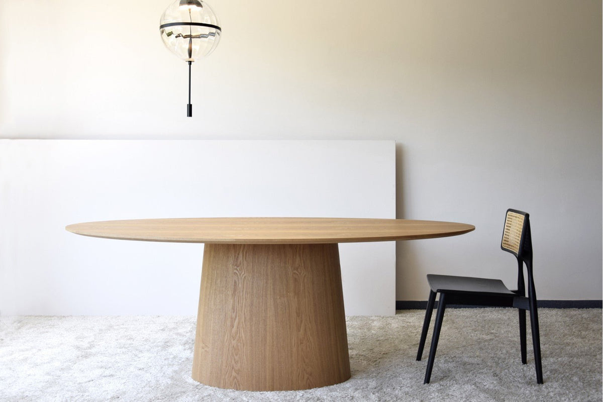 Mesa de Comedor Ovalada Chelva - #pino_y_jacaranda#