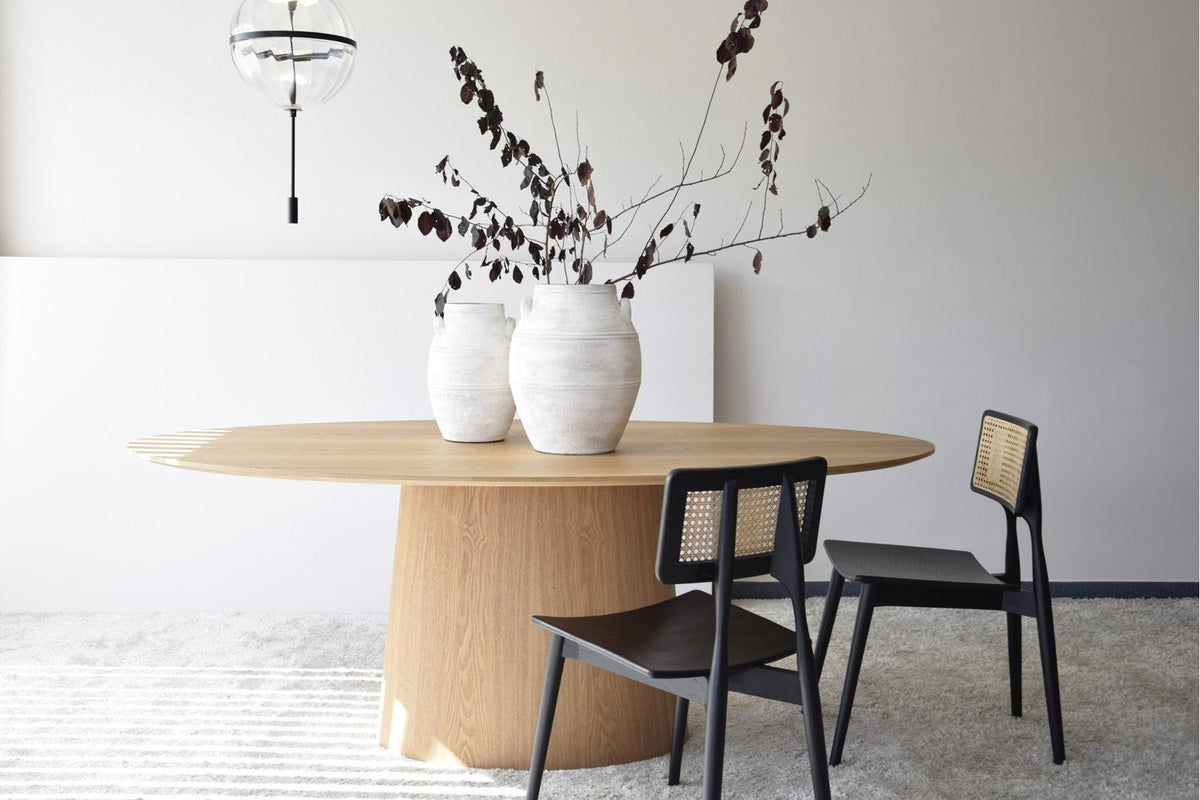 Mesa de Comedor Ovalada Chelva - #pino_y_jacaranda#