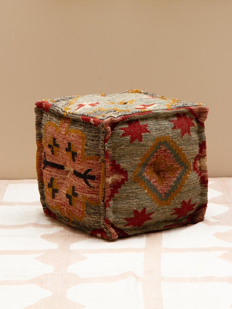 Puff Otamana Kilim Serna - #pino_y_jacaranda#